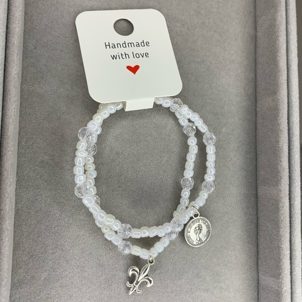 Glass bracelet set